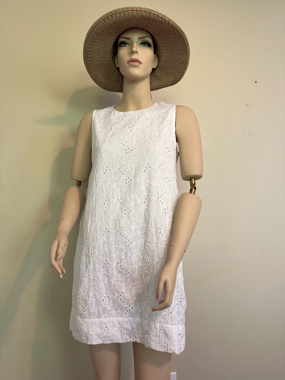 Gap White Eyelet Lace Sleeveless Shift Mini Dress with Pockets Size S
